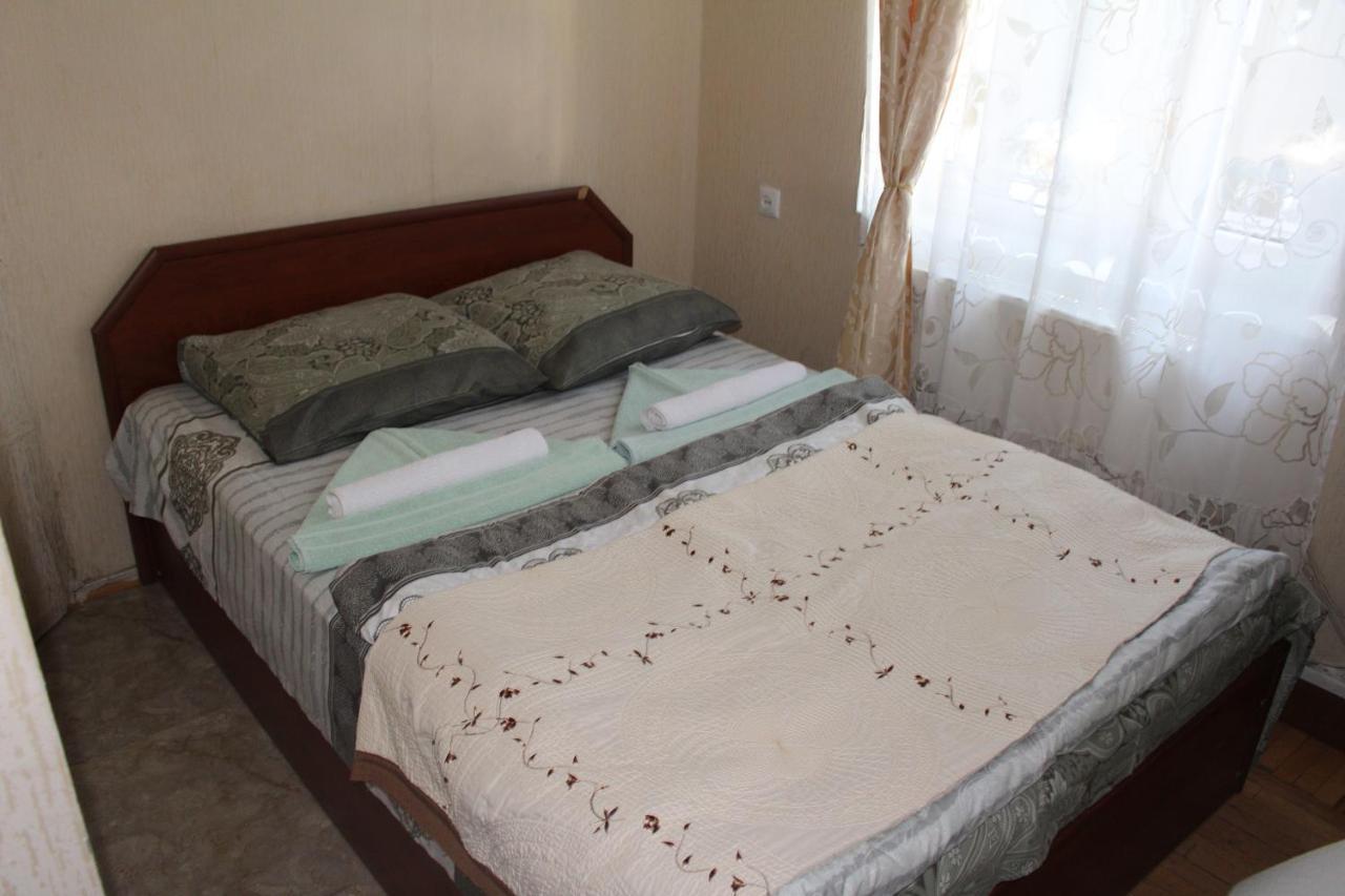 21 На Удачу Hotel Rustavi  Bagian luar foto